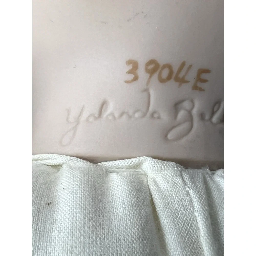 Yolanda‎ Bello 13